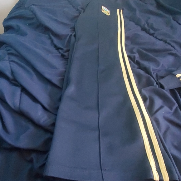 Tracksuit Comfortable & beautiful - Picture 2 of 6